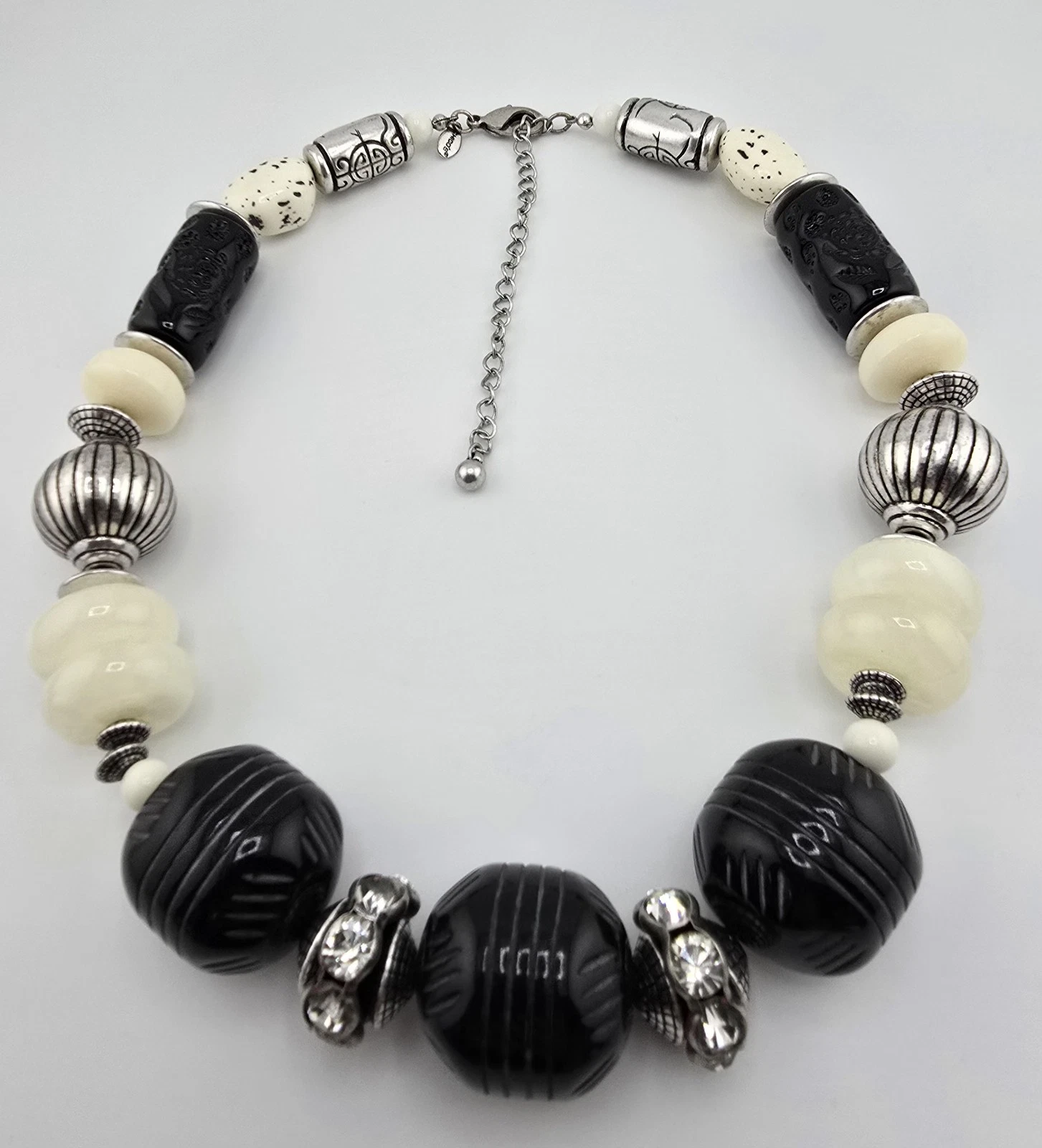 VETEMENTS COLLANA ACRILICA CHICO'S CHUNKY PASSERELLA INTAGLIATA☆PROGETTATA☆NERO☆AVORIO☆ARGENTO 22"L