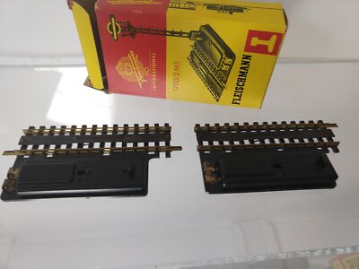 Two Vintage Fleischmann HO International 1700/2 MS Signal bases (no signals)