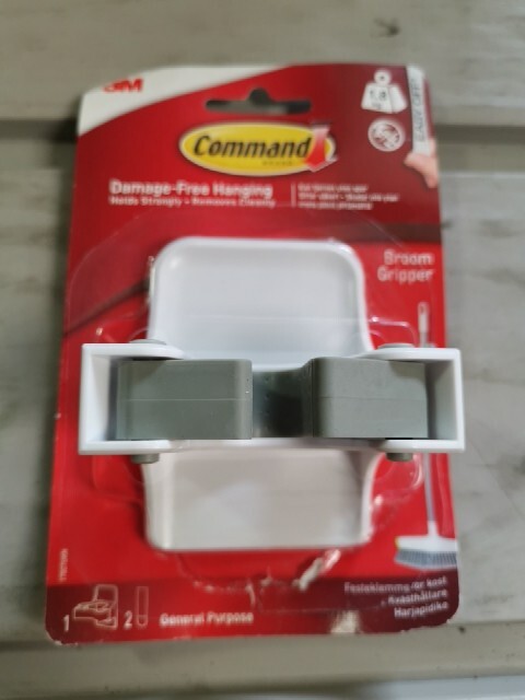 3M Command Damage Free Hanging Broom Gripper 17007 with Self