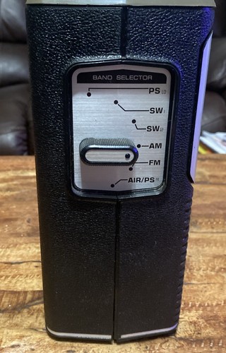 General Electric Monitor 10 Vintage Radio 10 Band AM/FM Weather Works - Picture 4 of 16