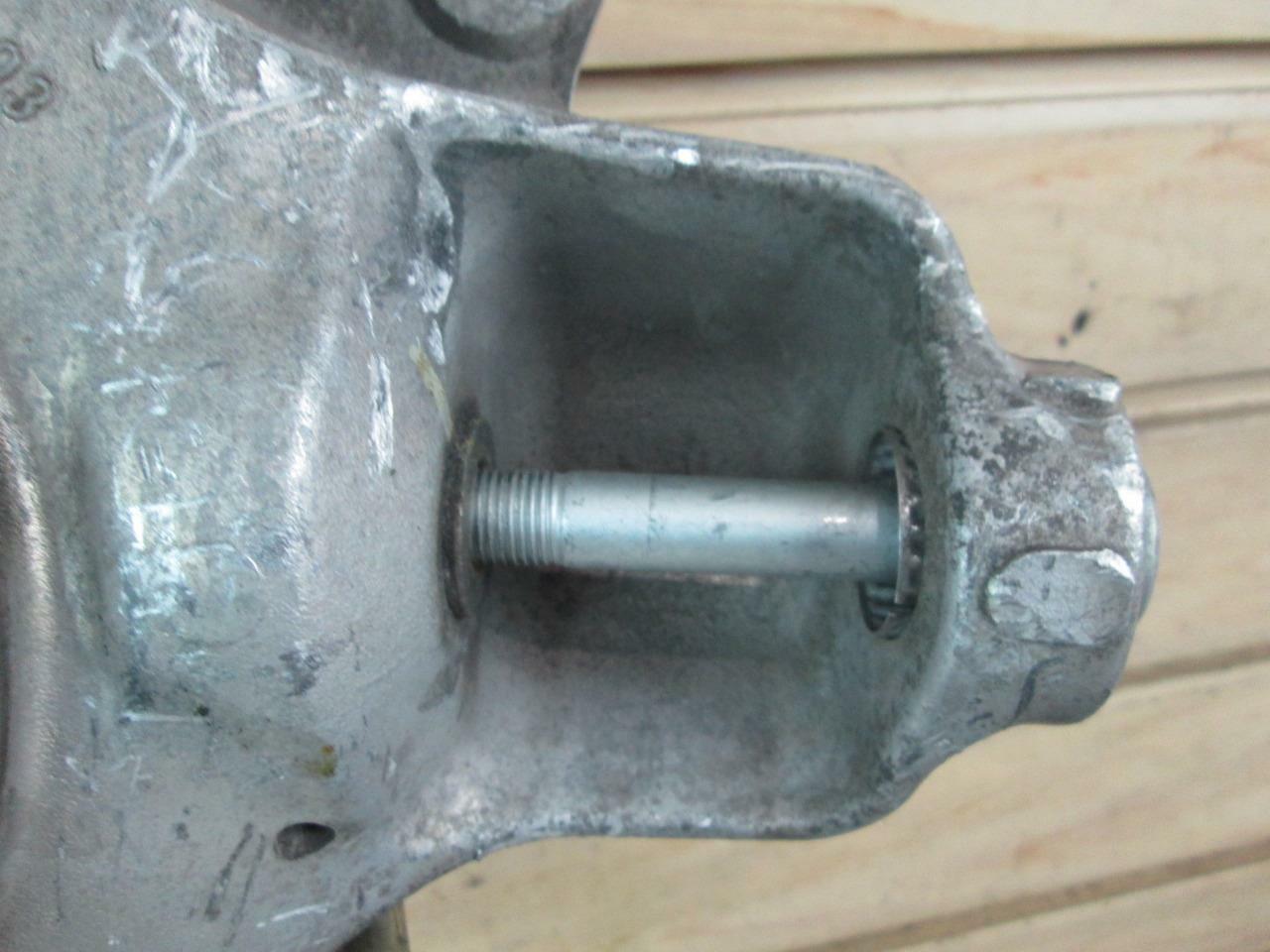 2001 Ferrari 360 Spider Front/Rear Suspension Knuckle P/N 2179332 - 19k Miles