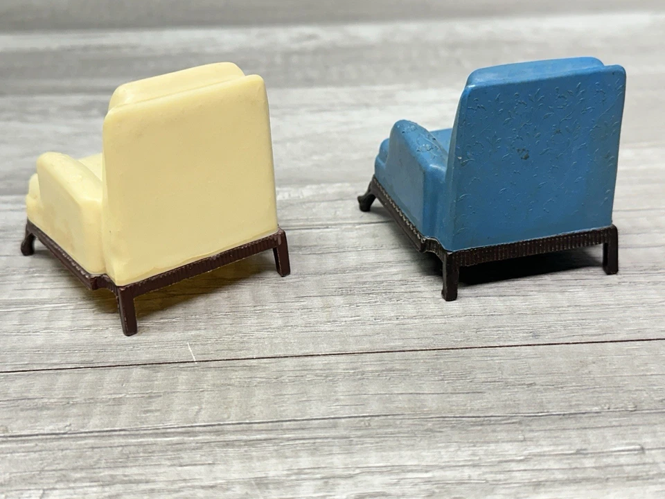 Sillón vintage casa de muñecas miniatura muebles silla plástico azul blanco Foto 4 de 4