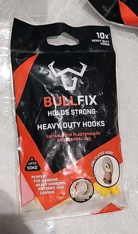 Bullfix Heavy Duty Hooks & Retainer 10 Pack