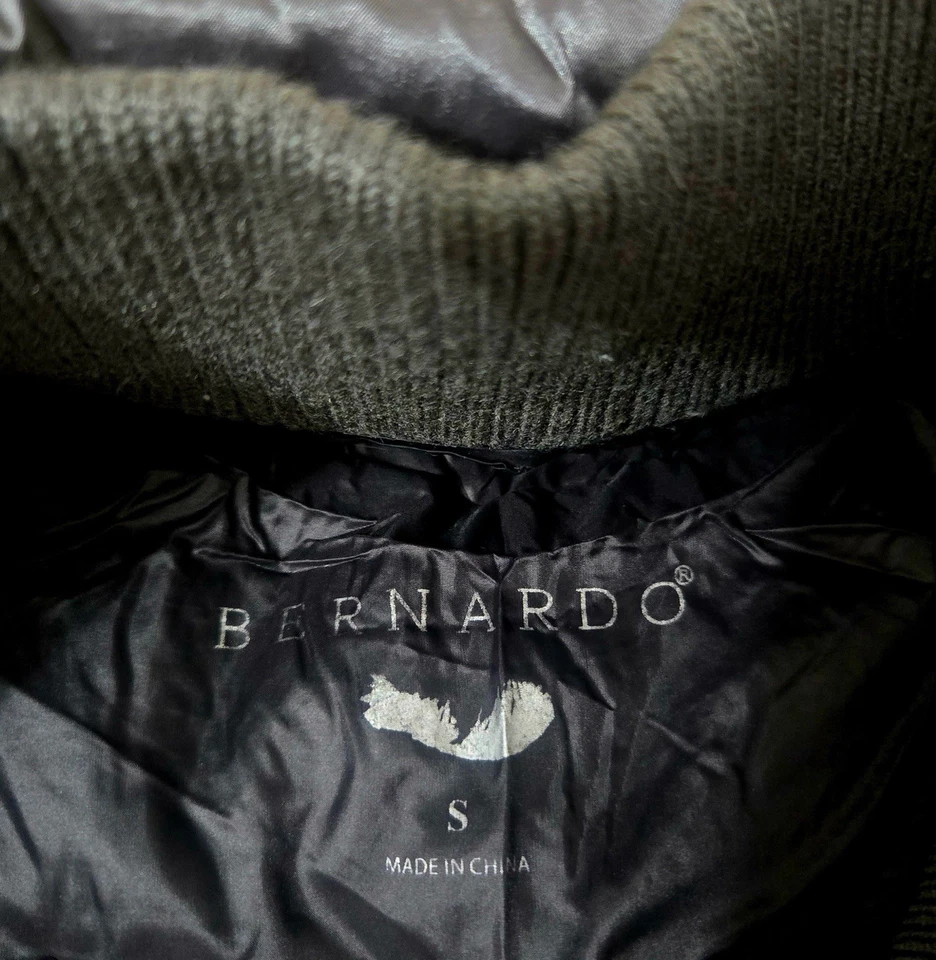 Bernardo Quilted Goose Down Puffer Vest F1014 Women’s Size Small - Image 4 of 4