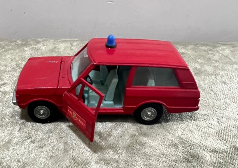Dinky Toys No. 195 Range Rover Fire Chief near mint  in Original Box! - Image 3 of 4