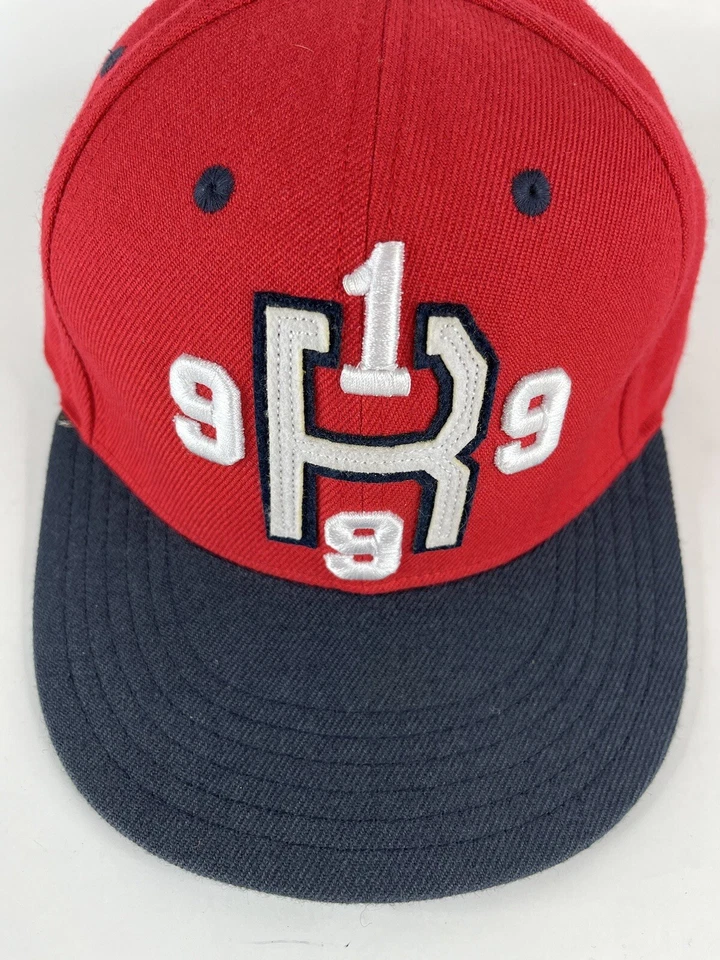 Gorra Rocawear para hombre roja 7 1/4 ajustada informal adulto hombre Foto 3 de 4