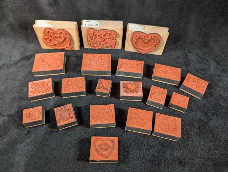 Estampillas de goma corazones y osos de peluche lote a granel de 20 estampillas artesanales de madera Foto 3 de 4