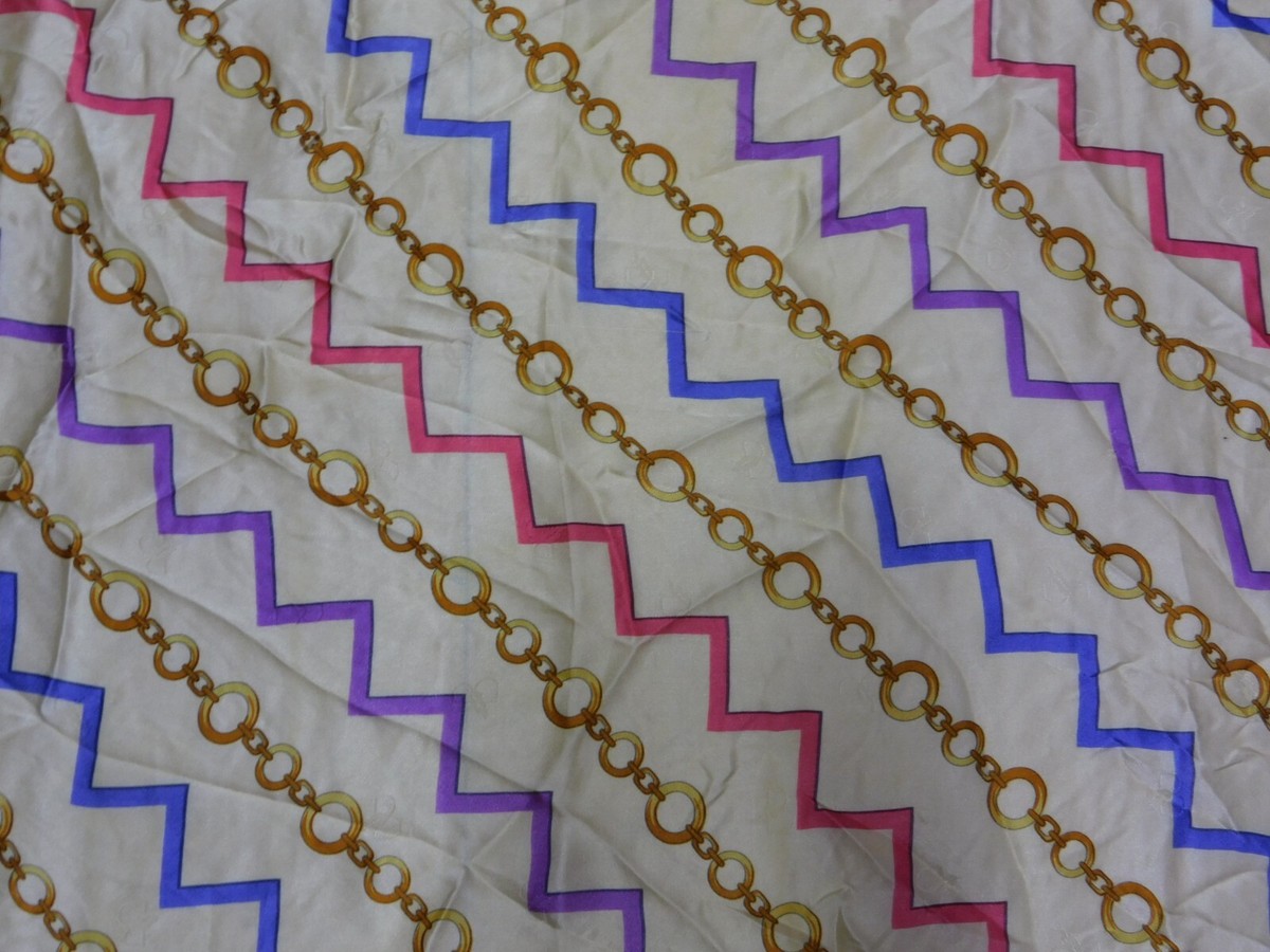 Foulard Vintage 100% Soie Pure Femme Basile - Dimensions 88x90 Cm, Occasion Très Bon État