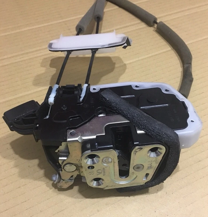 GARANTIA VITALÍCIA 2007 - 15 Infiniti G35 G37 G25 Q40 Atuador de Fechadura de Porta FRENTE DIREITA - Imagem 4 de 4