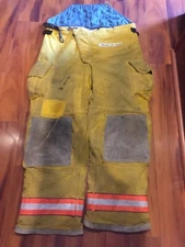 Cairns Firefighter Bunker TurnOut Pants 44x32 2007 Bob Style Costume