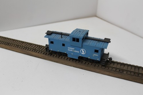 Caboose EVC escala AHM HO pintado personalizado BN exGN 10083 Kadee's  | Condition: Used
