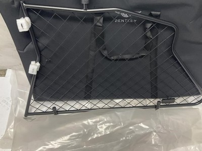 21-27 Bentley Bentayga Luggage Compartment Partition Q