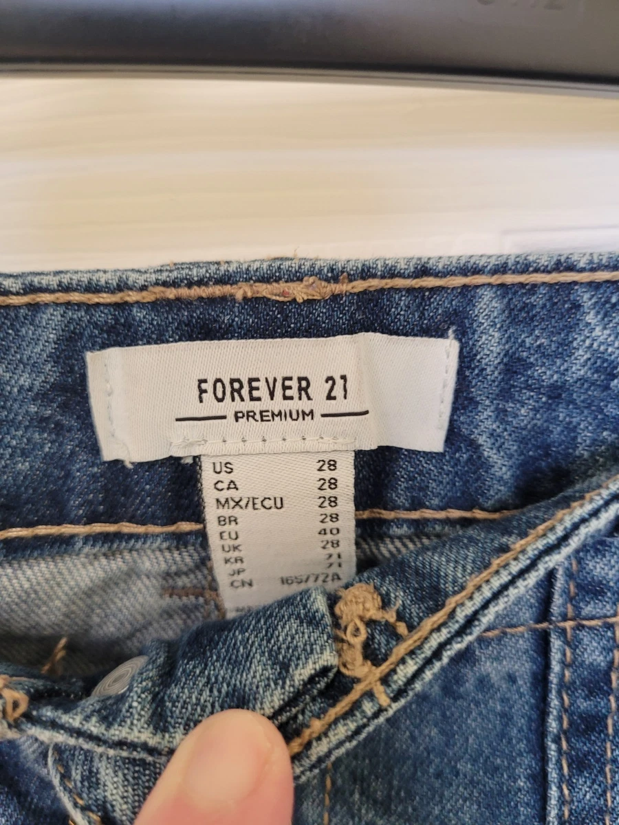 Jeans de mezclilla Forever 21, tiro bajo, pierna ancha. Talla 28