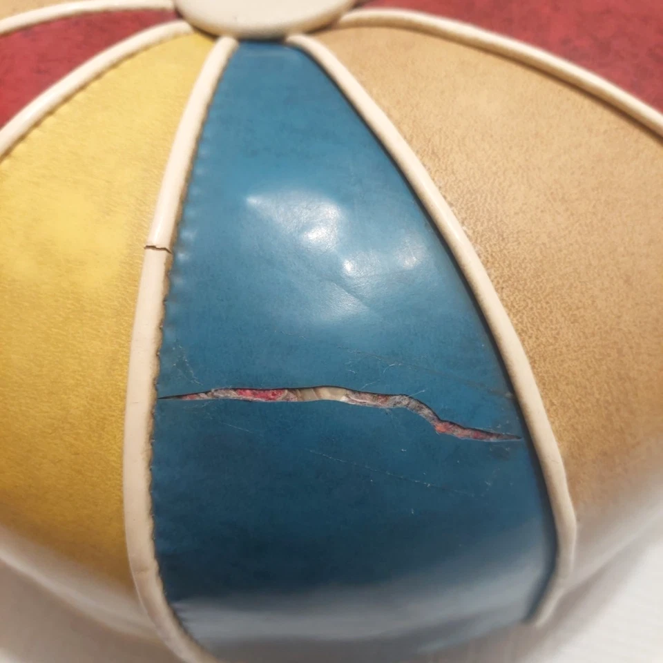 Vtg Mid Century Retro Round Red-Blue Vinyl Pinwheel Poof Ottoman Footstool MCM - Image 3 of 4