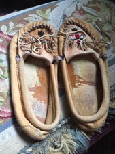 antique/ Vintage Indian Moccasins Women 8.5 Rendezvous Reenactments