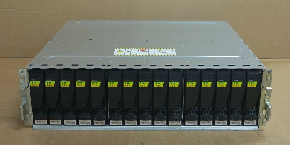 EMC Disk Array Expansion SAS KTN-STL3 15x 3TB HDD (45TB) 005050596 2x Controller - Image 2 of 4