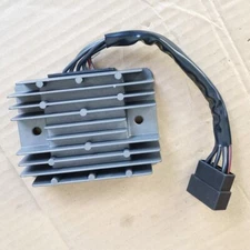 Voltage Regulator Rectifier For Suzuki Hayabusa GSX1300R Intrude VL1500 98-07