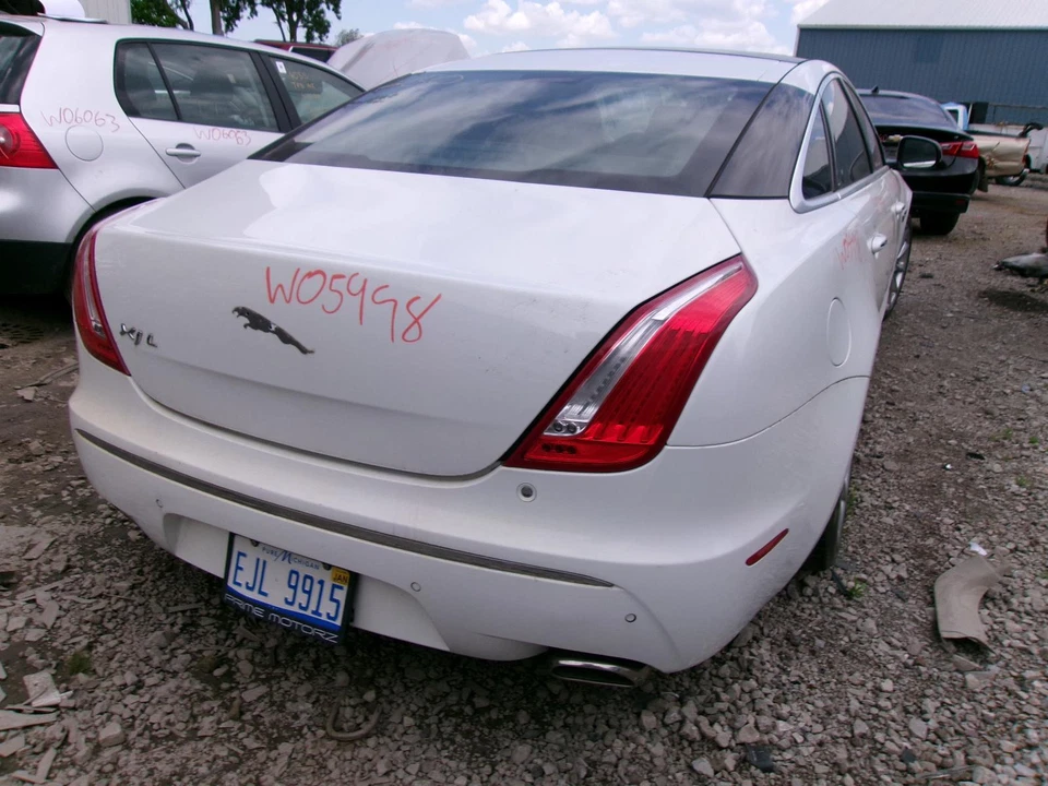 Braço de controle superior dianteiro direito usado dianteiro serve: 2012 Jaguar Xj RWD dianteiro Ri - Imagem 4 de 4