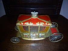 LOVELY JACOBS TINPLATE TOY BISCUIT TIN ROYAL CORONATION COACH ANTIQUE 1936 LITHO