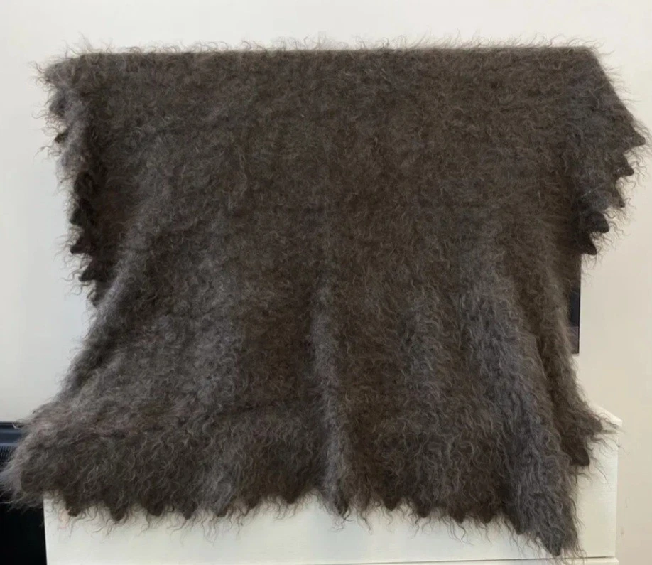 Pañuelo real de plumón de cabra natural talla 125×125 Foto 3 de 4