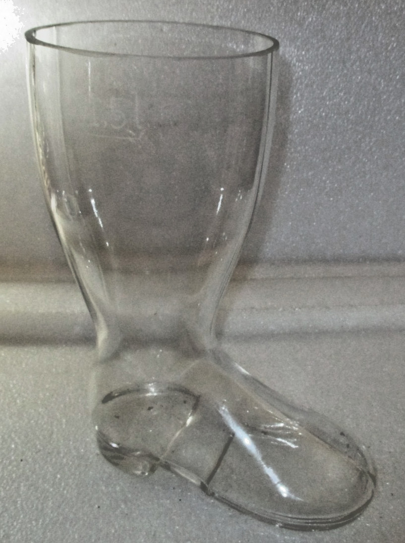 schöner alter Stiefel Bierstiefel aus Glas 1,5 Liter Hingucker Antik Uralt !