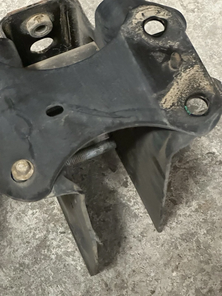 2017 DODGE RAM 2500 3500 MEGA CAB TRAILER TOW TOWING HITCH OEM 2" - Image 4 of 4