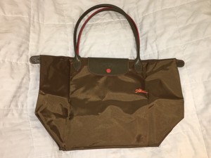 longchamp khaki color