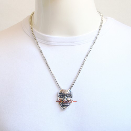Mens Large V Guy Fawkes Mask Stainless Steel Pendant Gunpowder Plot For Vendetta - Picture 5 of 14