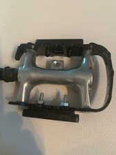 Wellgo Pedal Lu-998 9/16th (One) with reflector NEW Ideal for repair work