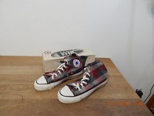 Converse All Star Women  s GREY/pink Plaid Low Top Size 6