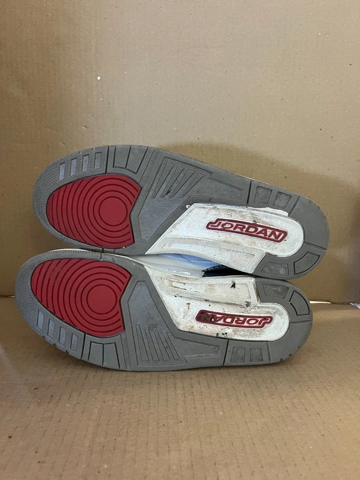 (2011) Air Jordan 3 Retro 136064-105 Talla 11.5 Blanco Cemento PELANDO GRIETAS Foto 4 de 4