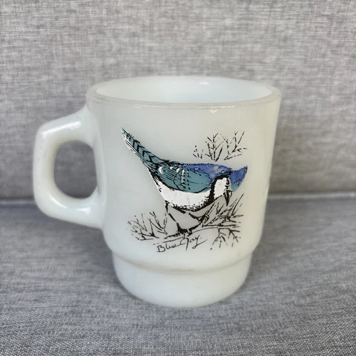 VTG FIRE-KING MUG / CUP -WHITE GLASS WITH BIRDS THEME -ANCHOR HOCKING -  # 33