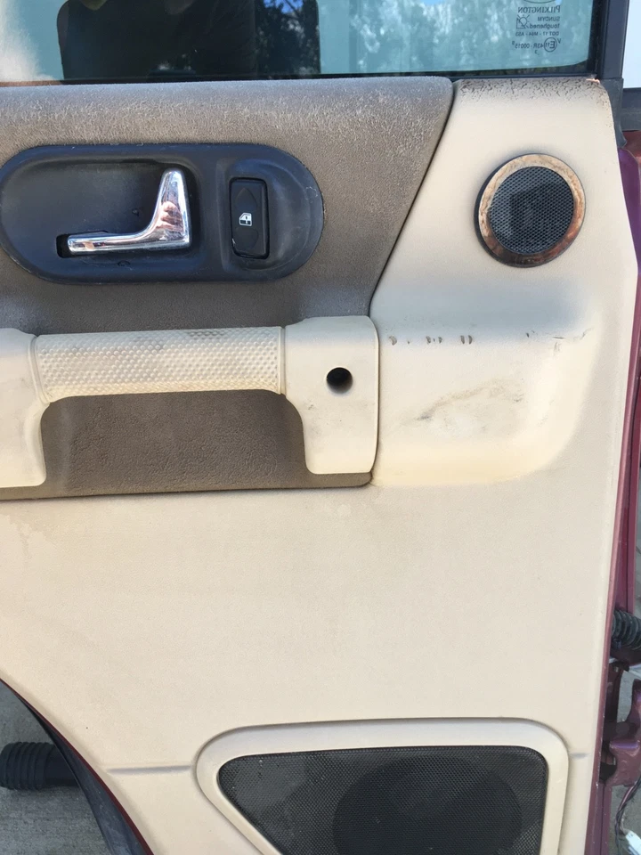 Land Rover Discovery 1999-2004 conductor puerta trasera izquierda rojo OEM vidrio/mango Foto 3 de 4