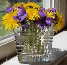 Beng T. Eden Falk  Clear Crystal Vase 3 1/2