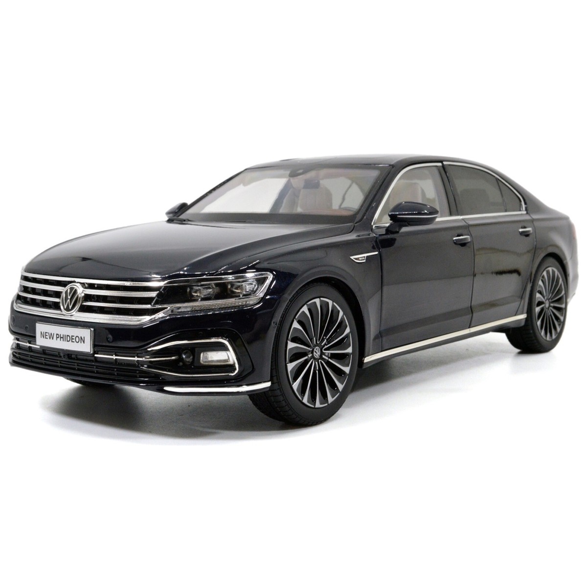 Volkswagen New Phideon 1/18 ダークブルー 1:18 Scale Volkswagen Phideon 2021 Blue Diecast Model Collectibles