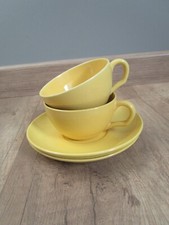 2 TASSES A CAFE ET SOUS TASSES JAUNES HBCM CREIL ET MONTEREAU FRANCE