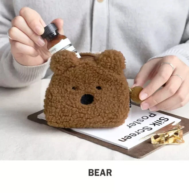 Bolsa de cosméticos Furry Buddy bolsa multiusos estuche papelería lindo diseño Foto 3 de 4