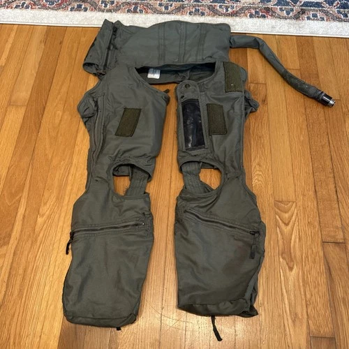 Fighter Pilot Military ANTI-G Garment Cutaway CSU-13B/P Medium Regular 1983 - product listing photo