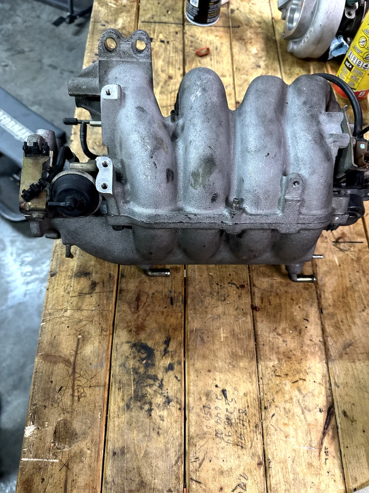 99-00 Mazda Miata MX-5 NB 1.8 Air Intake Manifold OEM  BP4W 1999-2000 - Image 3 of 4