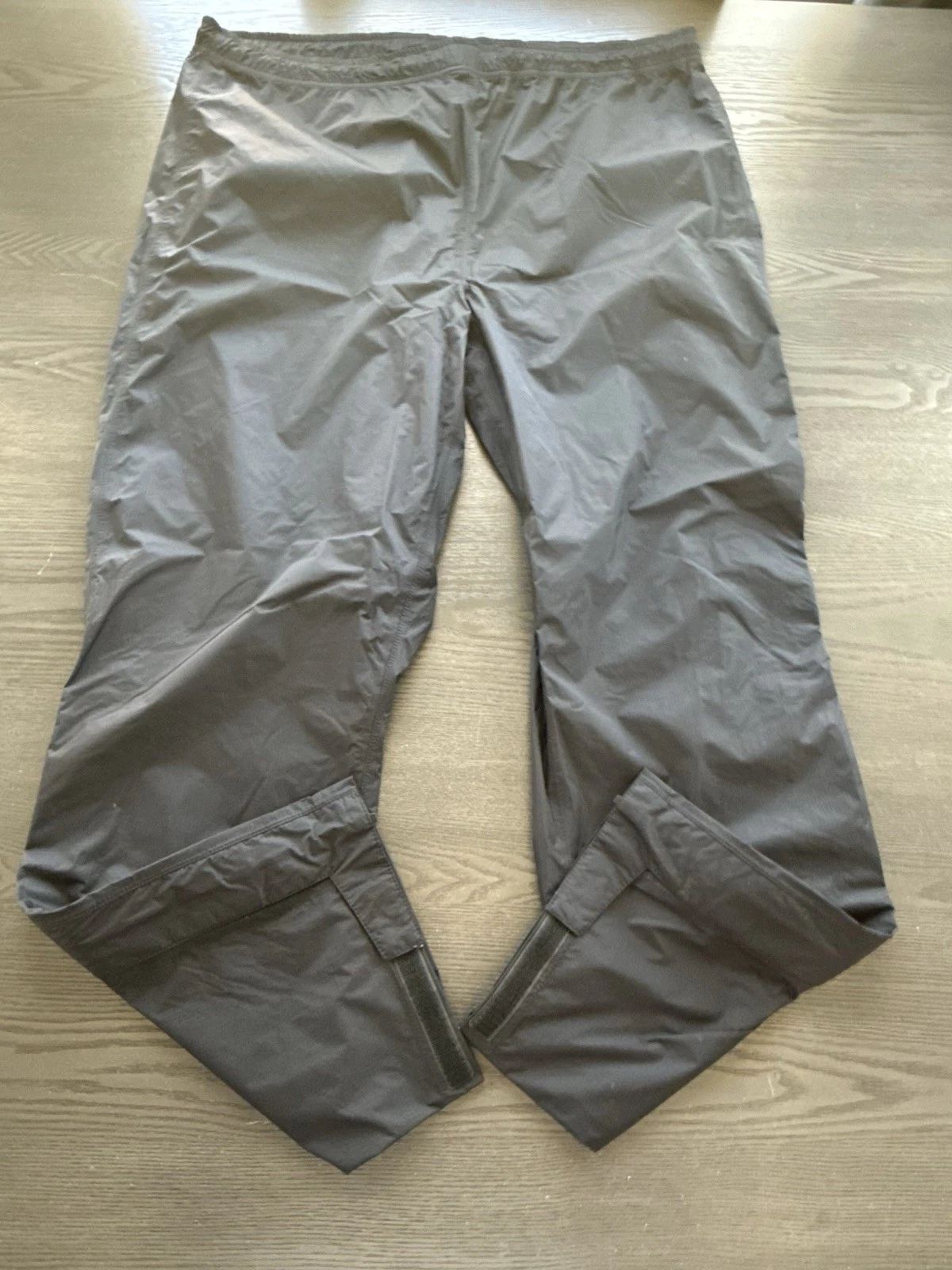 LL Bean Pants Mens Size Large Black Nylon Rain Waterproof Pull On Hiking Camping