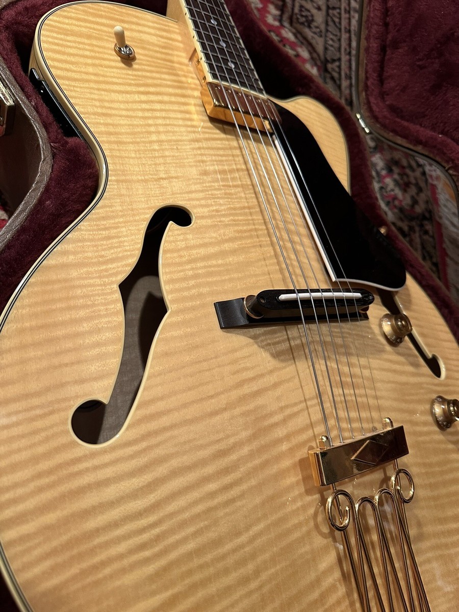 Yamaha AEX1500-Martin Taylor-Flame Maple Archtop Hum Pickup
