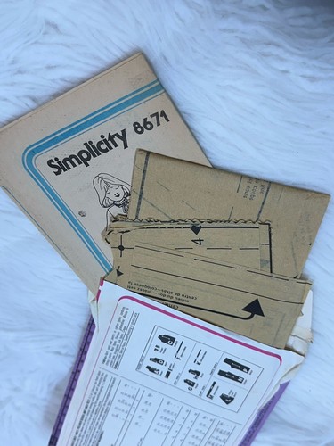 Vtg 1978 Simplicity 8671 Cut Pattern Girls Skirt Pants Blouse Vest Youth Size 5 - Picture 7 of 7
