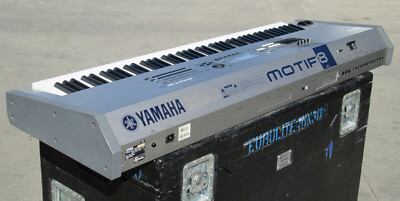Yamaha Motif 8 Production Synthesizer 88-Key Keyboard Workstation