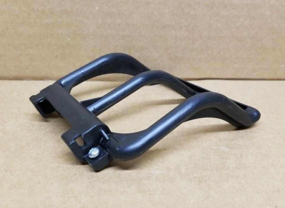 New Bright Land Rover Discovery 1:10 Scale RC Replacement Rear Bumper Only - Image 3 of 4