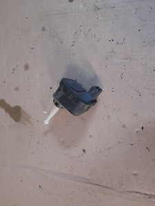 AUDI A4 B5 Stellmotor LWR elektrisch Leuchtweitenregulierung 4D0941295 BOSCH