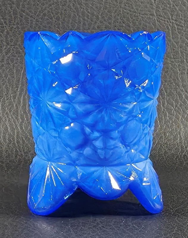 Boyd's Crystal Art Glass DAISY BUTTON TOOTHPICK HOLDER #2 FROSTY BLUE 2-19-79
