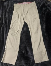 Wrangler Men s Khaki Cargo Relaxed Fit Pants 32x30