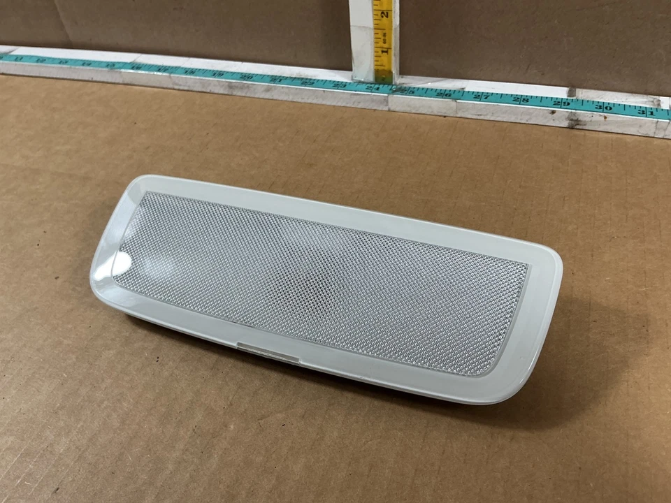 2008-2014 Mercedes Benz C250 Rear Overhead Roof Dome Light Lamp OEM - Image 4 of 4
