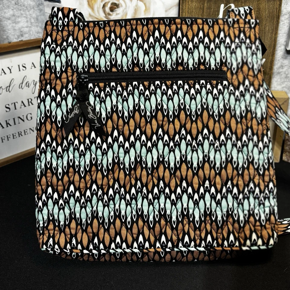 Bandolera Vera Bradley Hipster con patrón Sierra Stream Foto 2 de 4