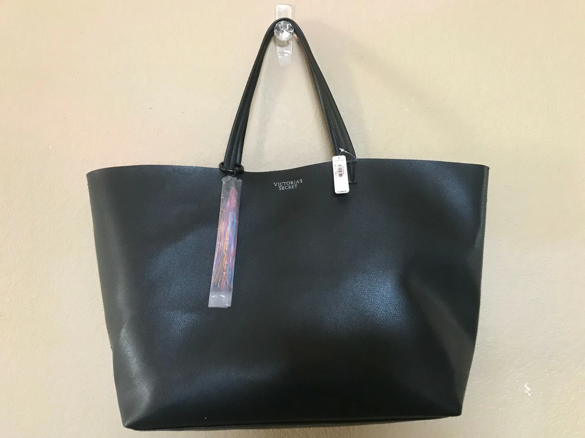 Sac bandoulière en cuir VICTORIA'S SECRET Vert en Cuir - 57919532